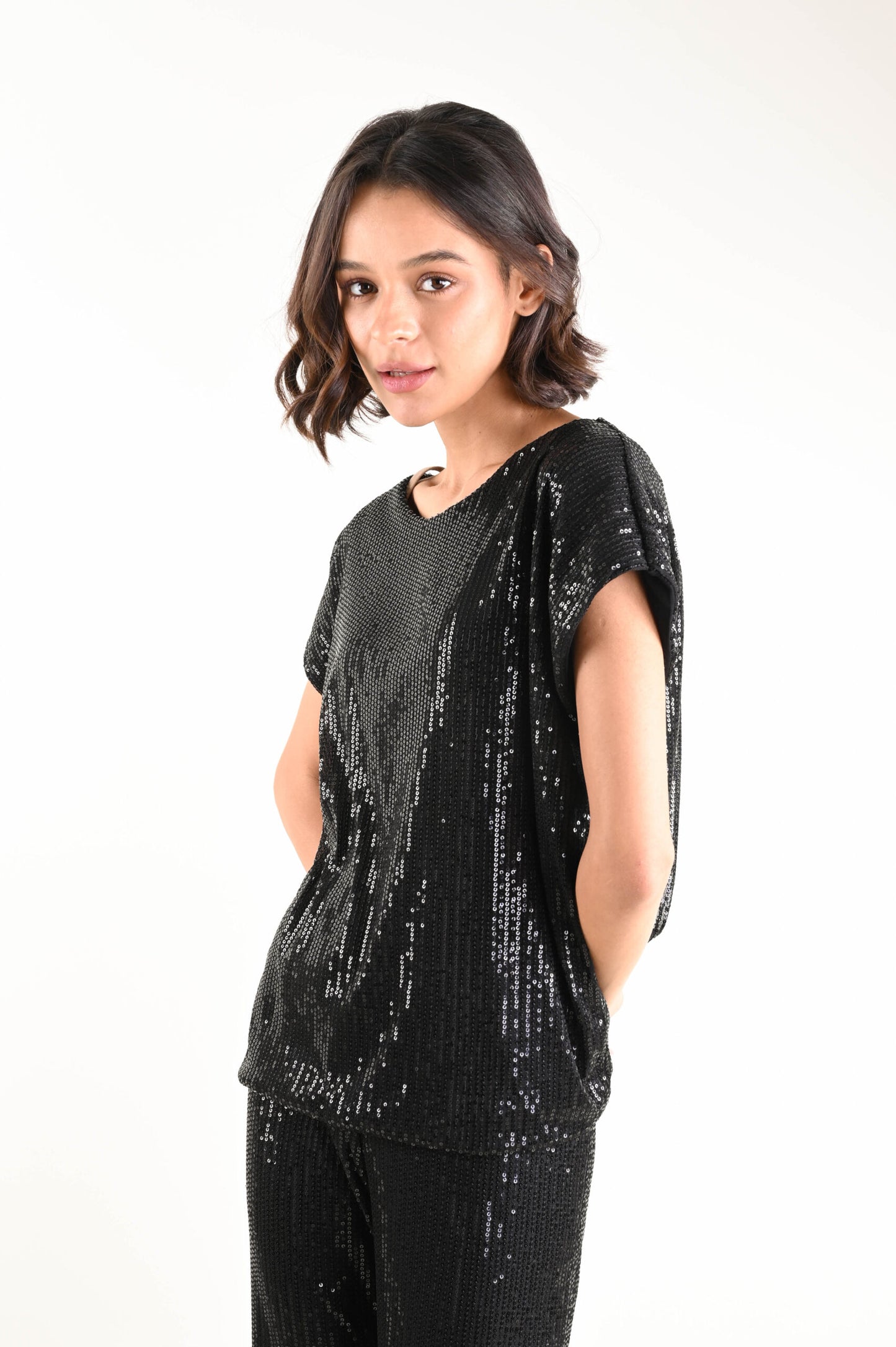 Елегантна дамска блуза