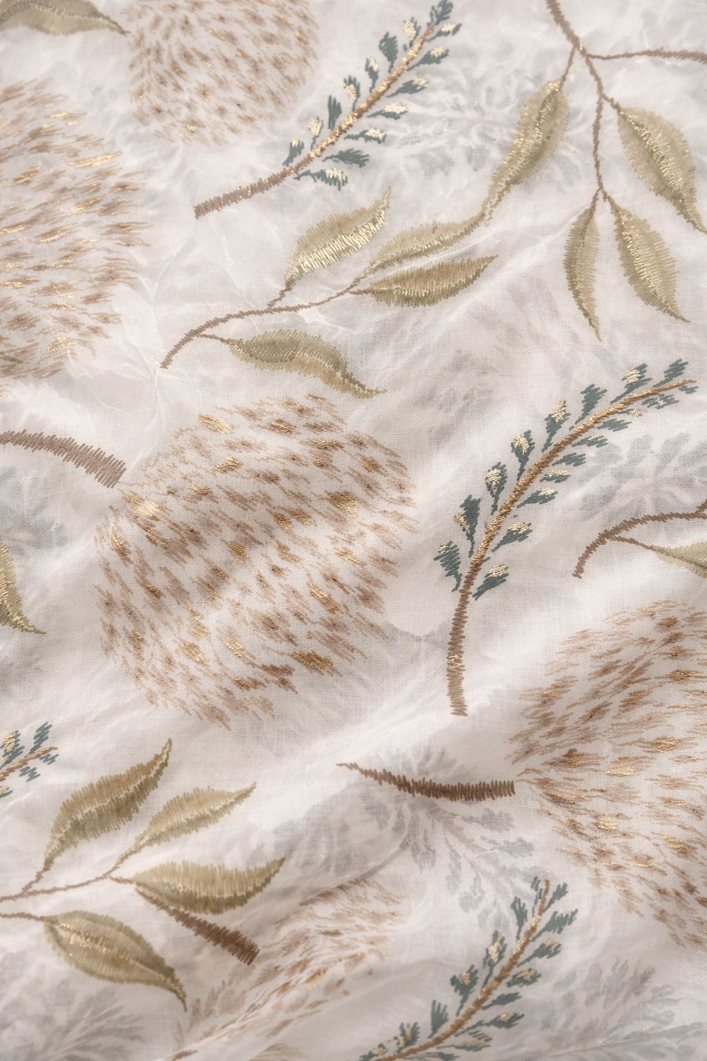 Дамски шал с декоративен принт