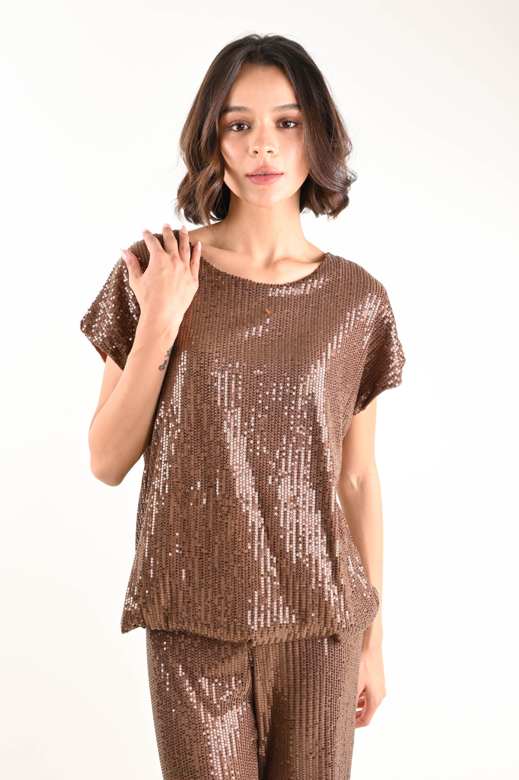 Елегантна дамска блуза